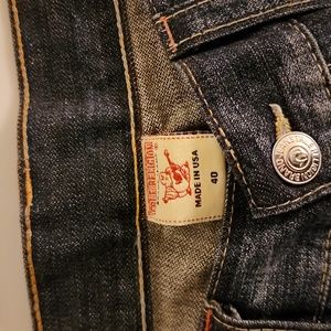 Men's True Religion jeans distressed blue size 40/38